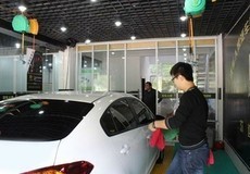 10元搶購超值車用玻璃水，高效去污護(hù)玻璃！